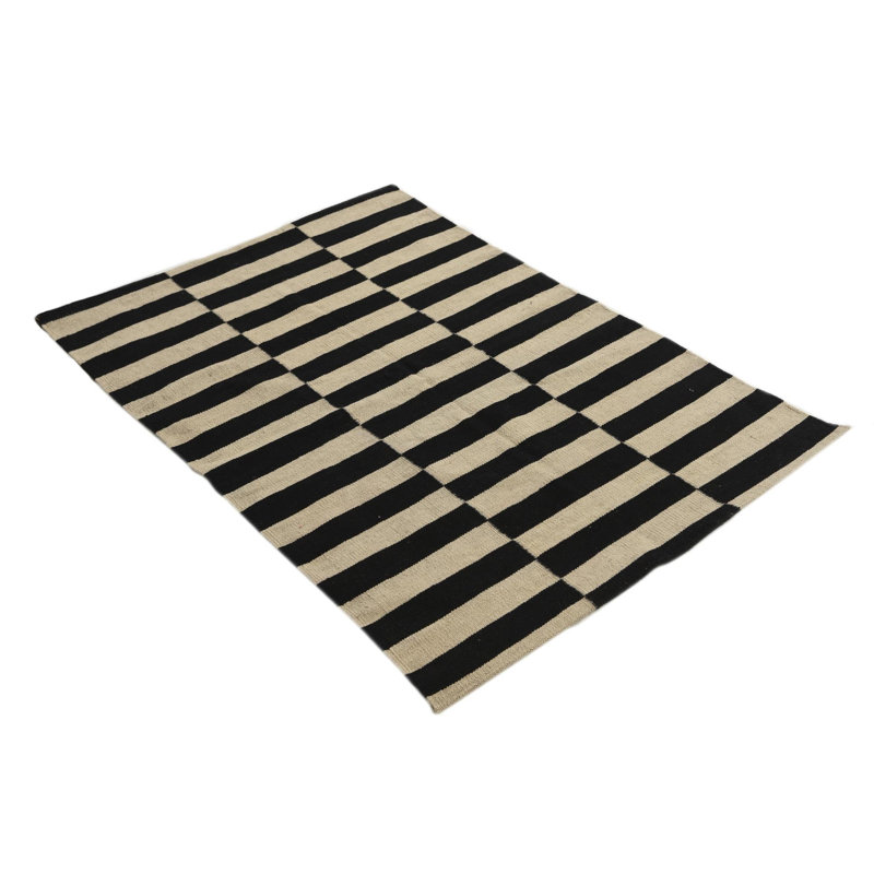 Tapis noir et blanc 3x5 Pinkerton