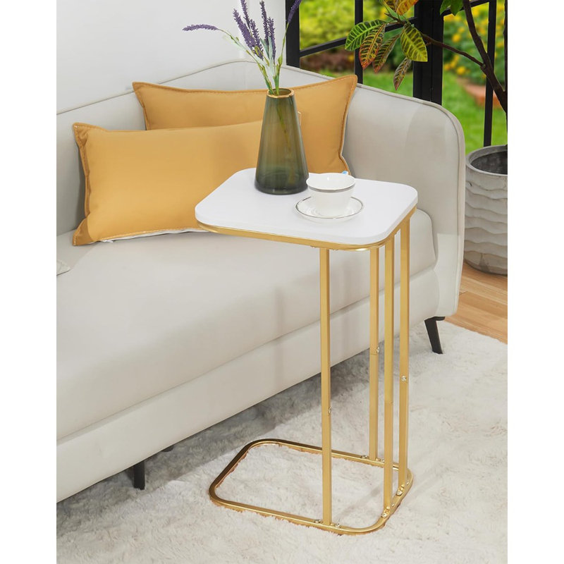 Table de bout en forme de C, table d'appoint haute de 27 pouces pour canapé-lit, petit plateau de télévision, pour le salon, la chambre à coucher, structure en métal, or et blanc