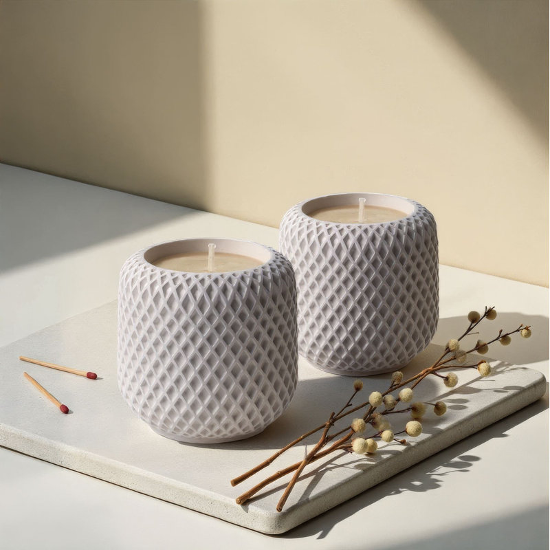Ensemble de bougies élégantes non parfumées (2 pièces), blanc, 2,8 x 2,8 x 2,8 pouces | 100% paraffine et 5% huileux | Durée de combustion 7/8 heures | Parfait pour la décoration intérieure, la détente et les occasions spéciales, solution d'éclairage sécuritaire et élégante