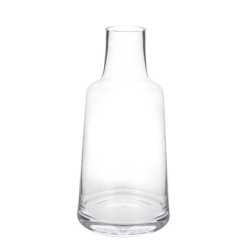 Vase en forme de décanteur