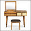 Ensemble de coiffeuse classique en bois avec miroir rabattable, tabouret et rangement spacieux pour des routines de beauté élégantes