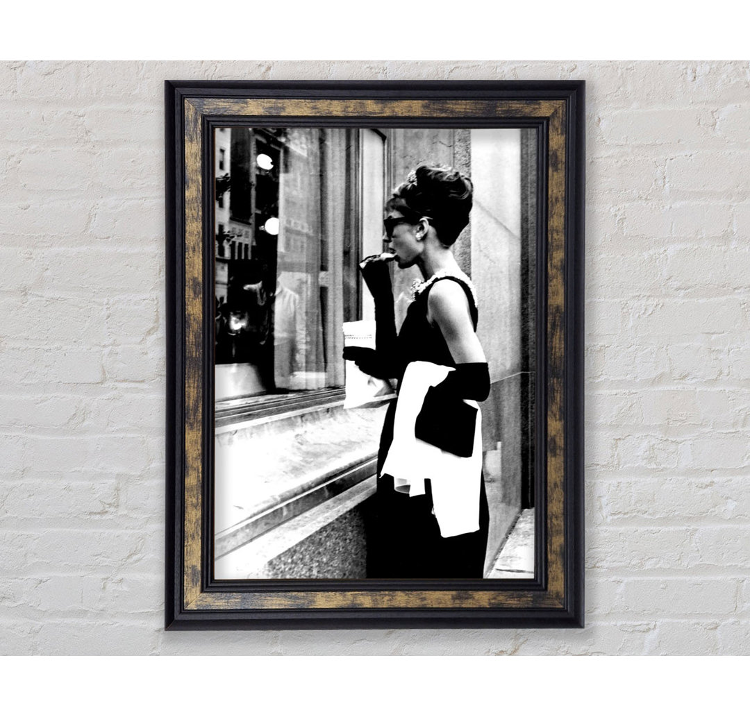 Audrey Hepburn Window Shopping - Bilderrahmen Kunstdrucke