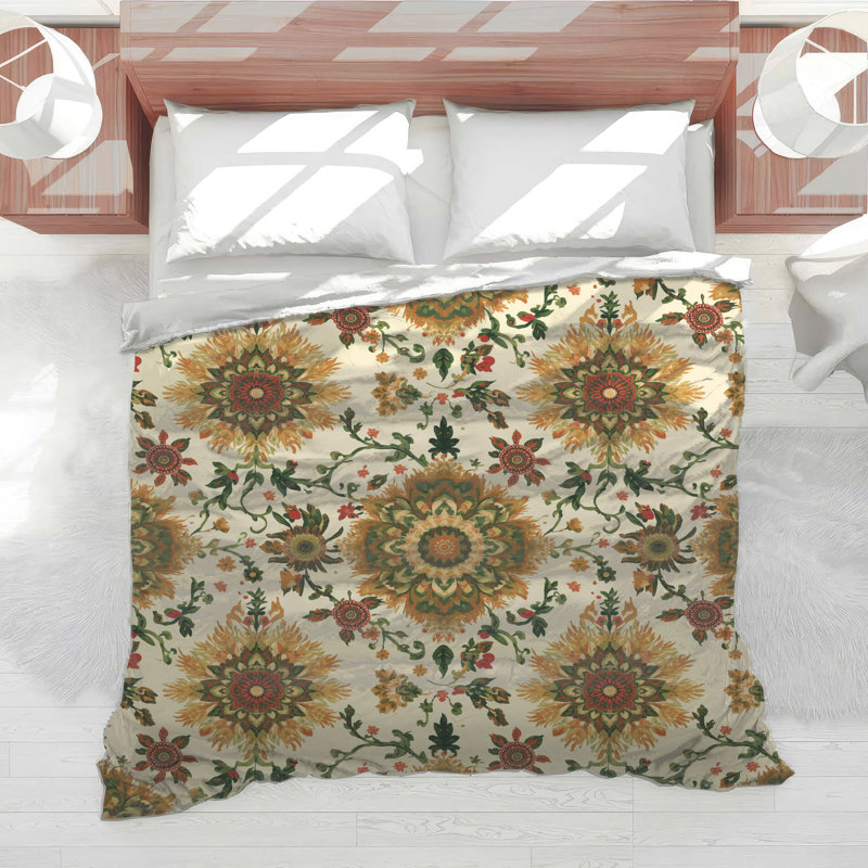Floral Medallion Pattern Comforter, Queen