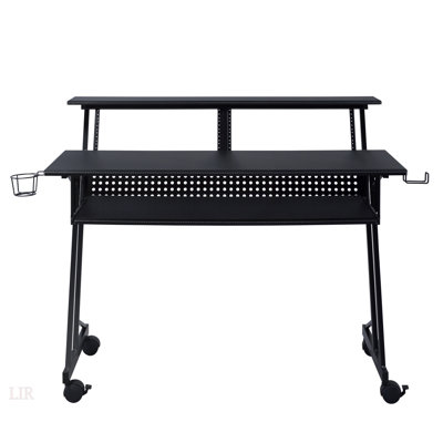 Bureau de studio d'enregistrement de musique blanc et noir avec base en métal, design spacieux et ergonomique pour les musiciens