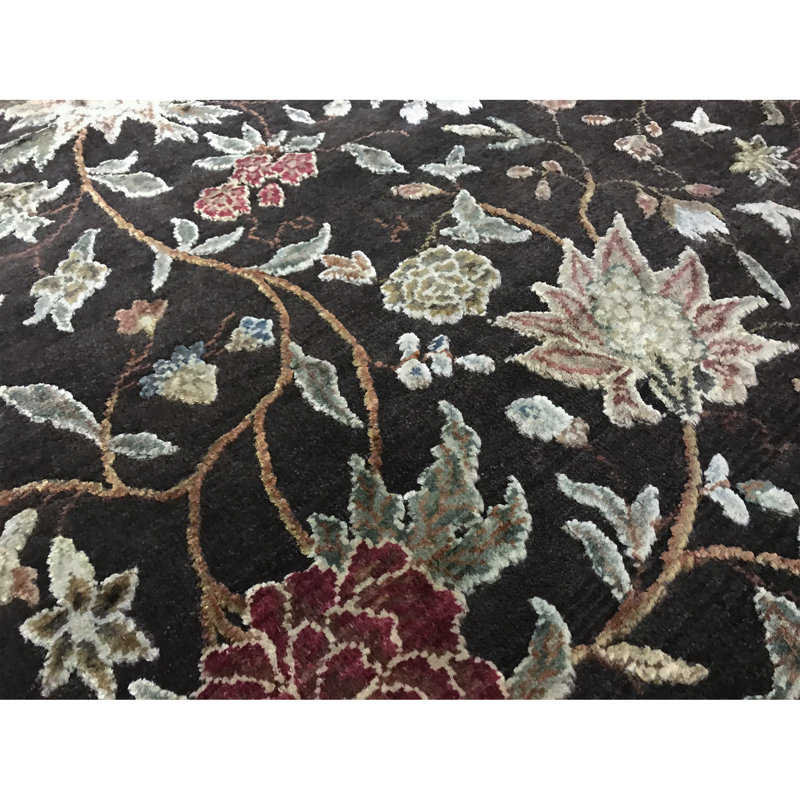 Tapis brun de haute qualité noué à la main
