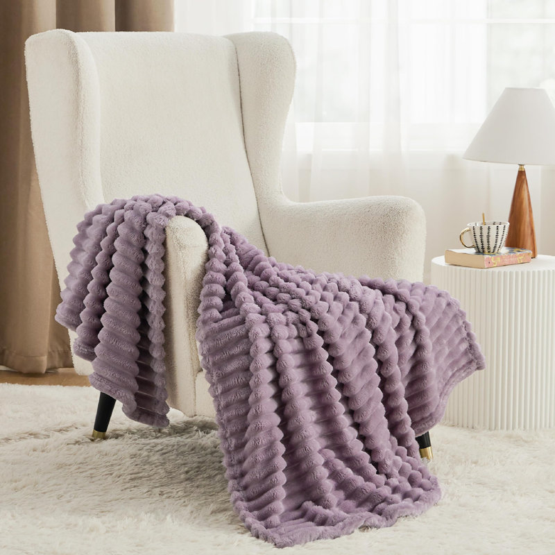 Bedsure Twin XL Flannel Fleece Blanket for Girls, 300 GSM Soft and Cozy Blanket for Dorm & Home Decor, Light Purple, All-Season Gift