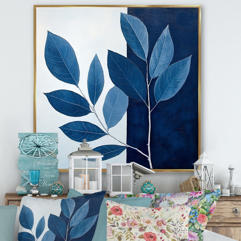 Blue Indigo Leaves Harmony I, Encadrement doré, H 16 po x l 16 po