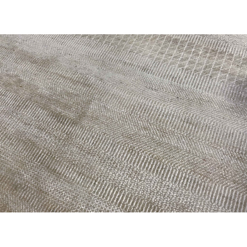 Hand-Knotted High-Quality Ivory Area Rug