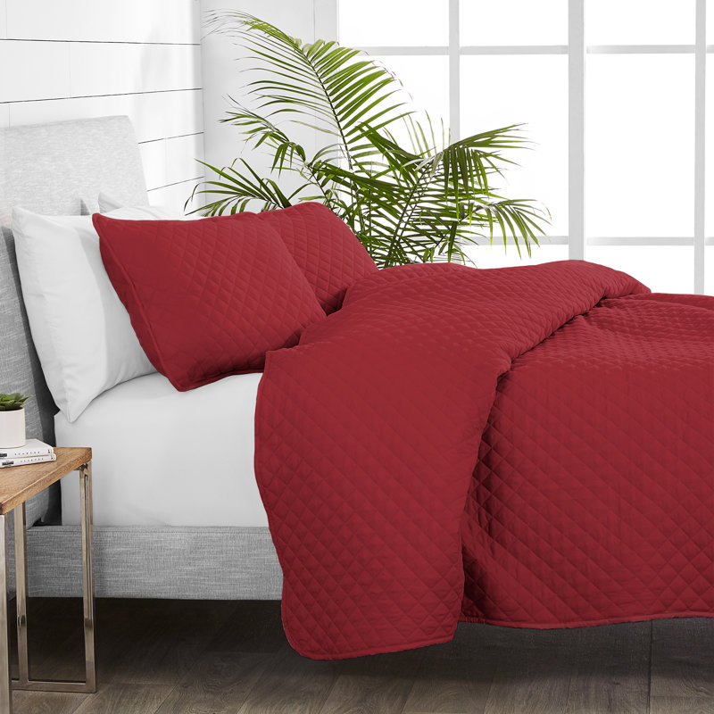 Coverlet and Sheet Set Bundle, Full Coverlet + 6 Additional Pieces, Red/Gray