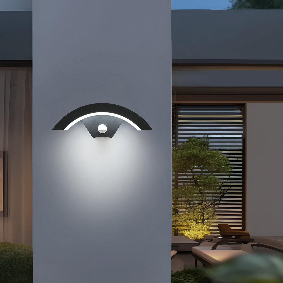 Matte Black 10cm H Integrated LED Outdoor Armed Sconce