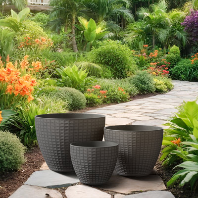 Three-piece Set Of Flower Pots With Checkered Pattern