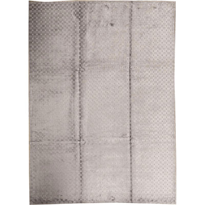 Geometric Area Rug in Gray