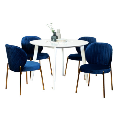 Ensemble de salle à manger contemporain 5 pièces - table ronde blanche et 4 chaises, rembourrage en velours, surface attrayante et fabrication en bois d'hévéa, siège confortable, élégant