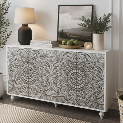 Buffet Boho Farmhouse avec portes sculptées Mandala 3D, blanc et taupe