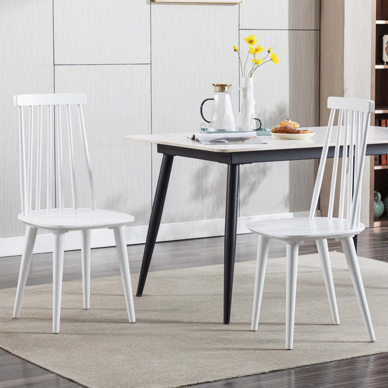Chaise de salle à manger de style Mid-Century moderne en bois massif à dossier Windsor de 17 po Delphina, Blanc