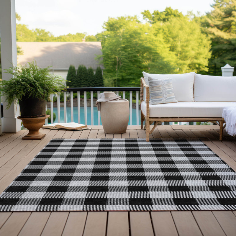 Colzie Plaid Indoor / Outdoor Rug, Rectangle 8' x 10'