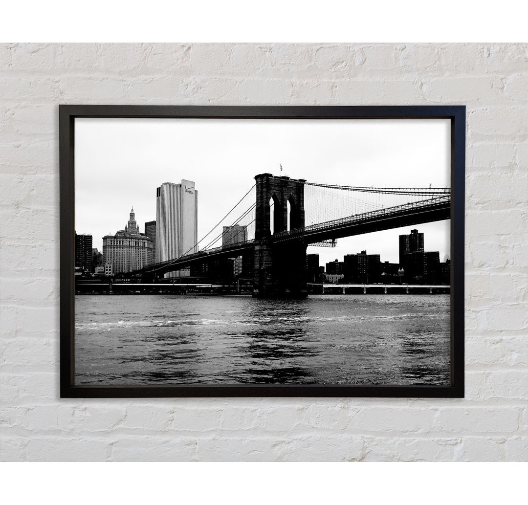 Die Aussicht auf New York unter der Brooklyn Bridge - Einzelbildrahmen Kunstdrucke auf Leinwand