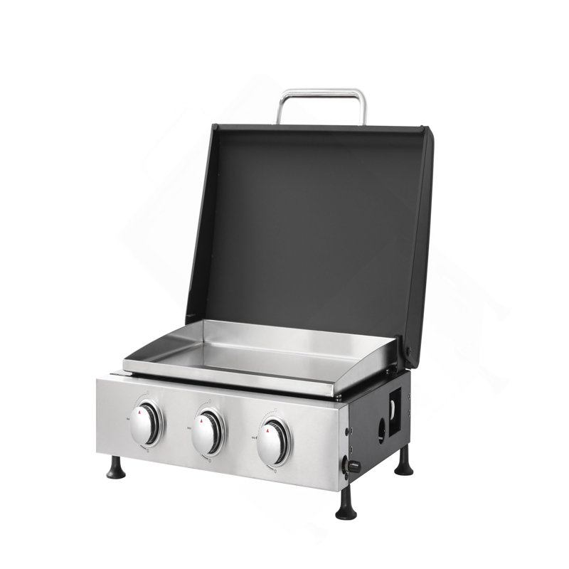 3 barbecues au gaz