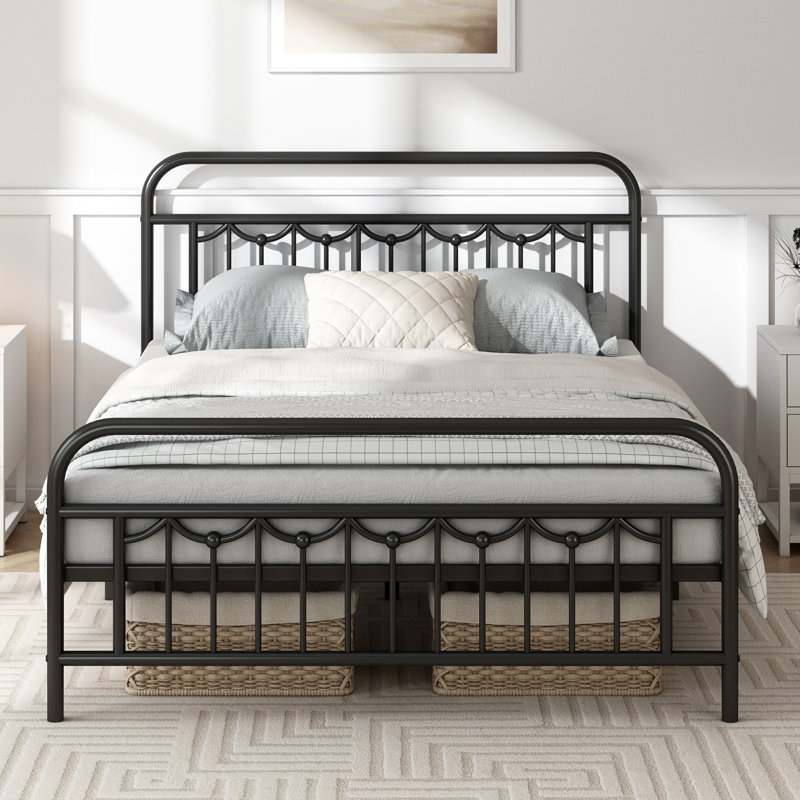 Metal Bed, King (5')