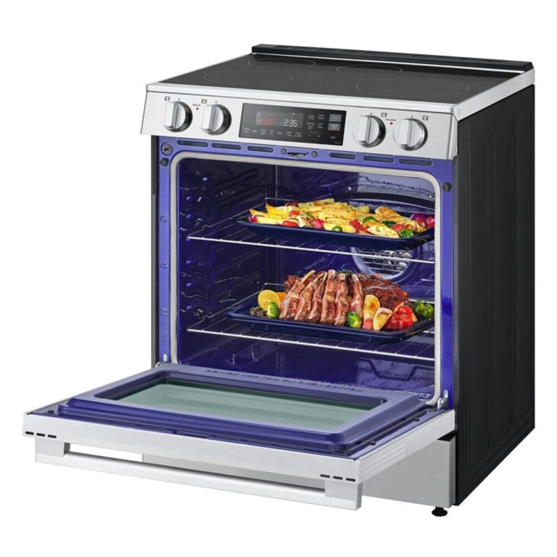 LG 6,3 pi³ Cuisinière à induction coulissante avec friteuse à air, convection ProBake et poignée de qualité supérieure, 4
