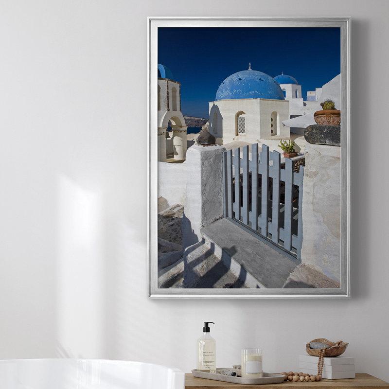 Toile encadrée de qualité supérieure Santorini Sidewalk, Encadrement argenté, H 30,5 po x l 22,5 po x P 1 po