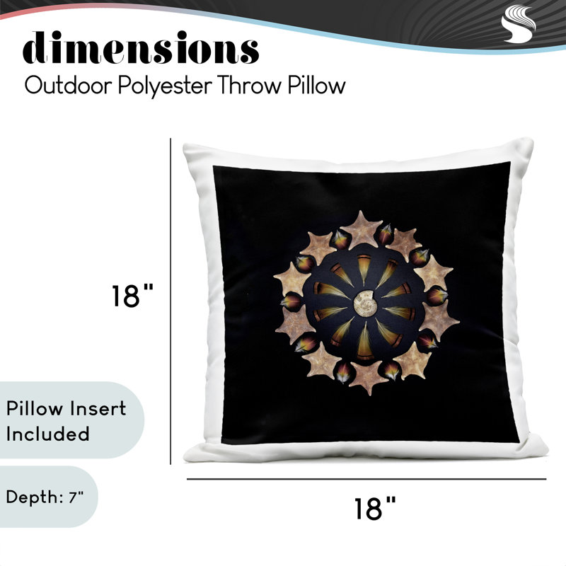 Coussin d'extérieur imprimé Nautical Nature Arrangement, design par Beth Adoette