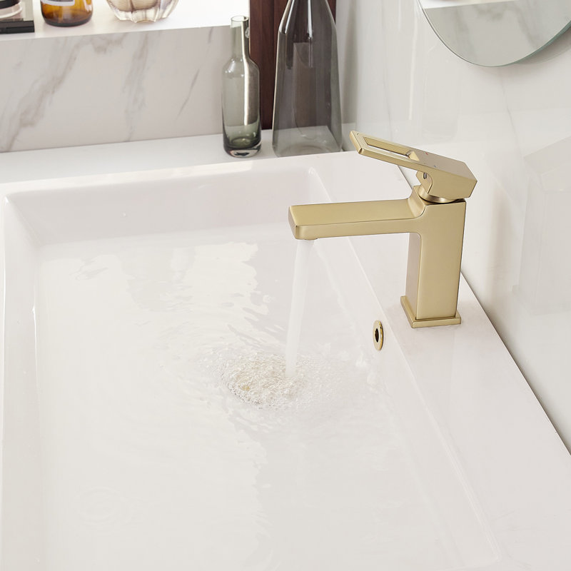 Single-Handle Bathroom Faucet With Drain Assembly, Brushed Gold
