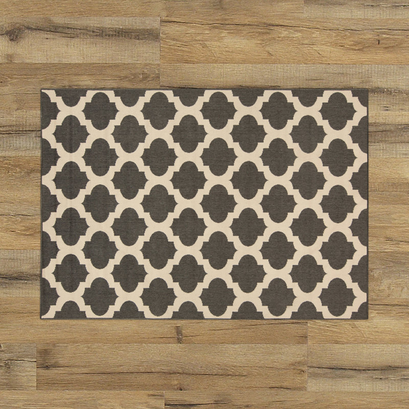 Julieza Geometric Indoor / Outdoor Rug, Rectangle 9' x 6'
