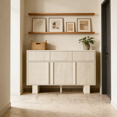 Brucker French-style wall-mounted entrance cabinet
