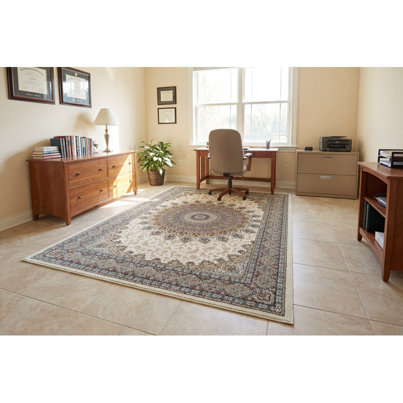 Attell Oriental Indoor Rug, Rectangle 2' x 3'11"