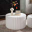 Ensemble de tables basses rondes festonnées blanches