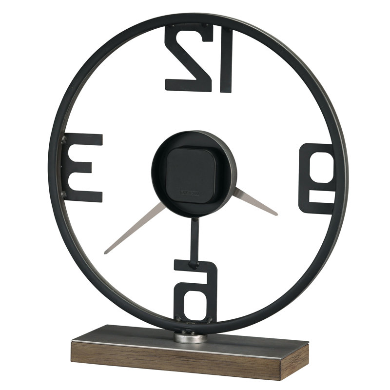Hollis Clock