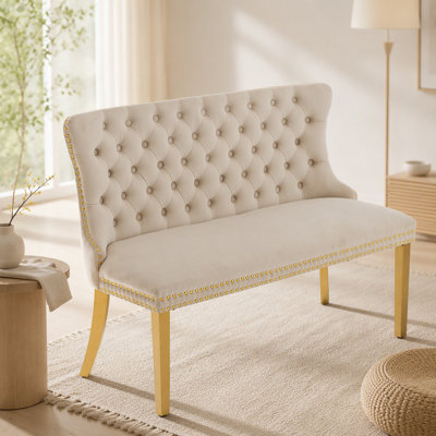 Banc double rembourré en velours avec boutons faits à la main et pieds robustes, idéal pour les espaces de salle à manger modernes Mid-Century