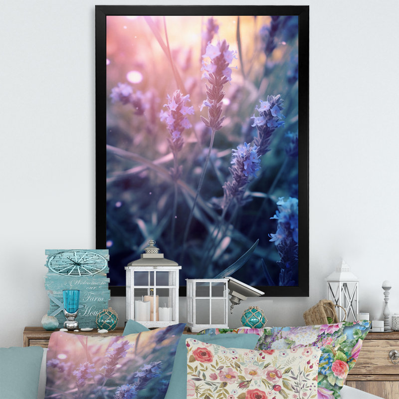 Calming Lavender Hues V, reproduction d'art sur toile encadrée, H 32 po x l 24 po x P 1 po, Cadre simple noir
