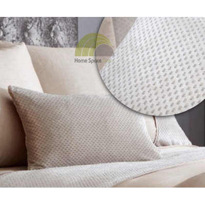 Damask Bedspread with Pillowcases