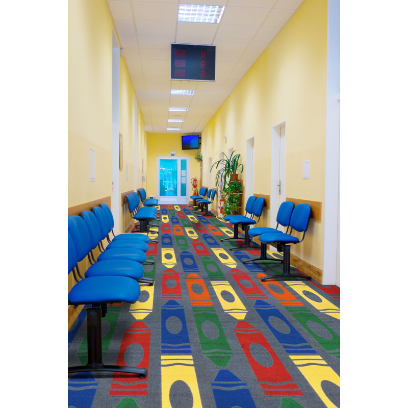 Tapis à motif de crayons géants Playful, Rectangle 5 pi 4 po x 7 pi 8 po