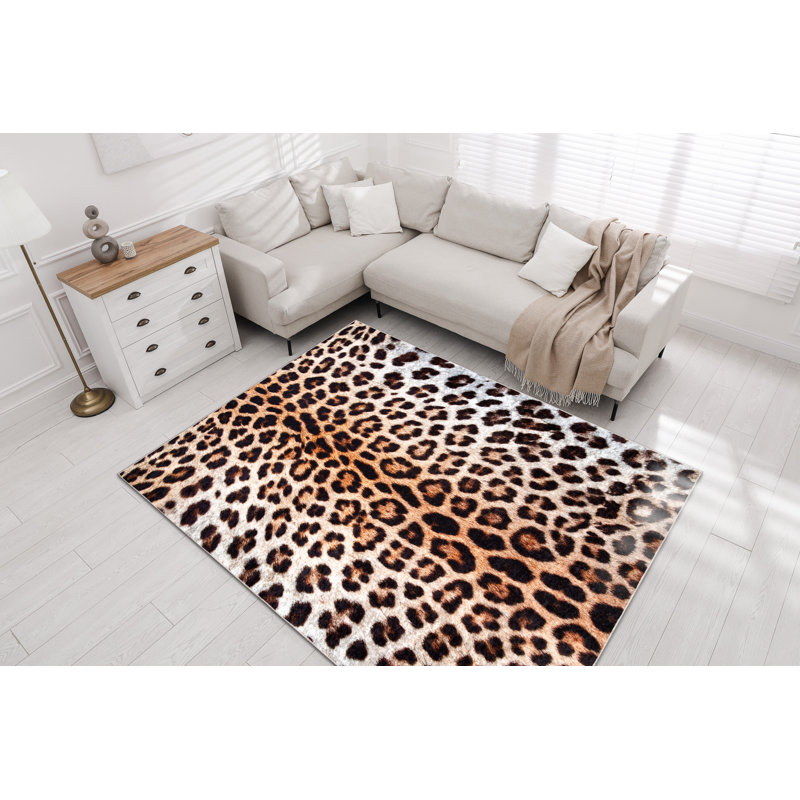 Roelof Animal Print Area Rug, Rectangular 140 x 190cm
