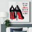Les bonnes chaussures sur toile-133833001