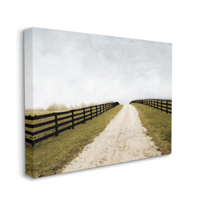 Farmland Path With Fence par Ynon Mabat