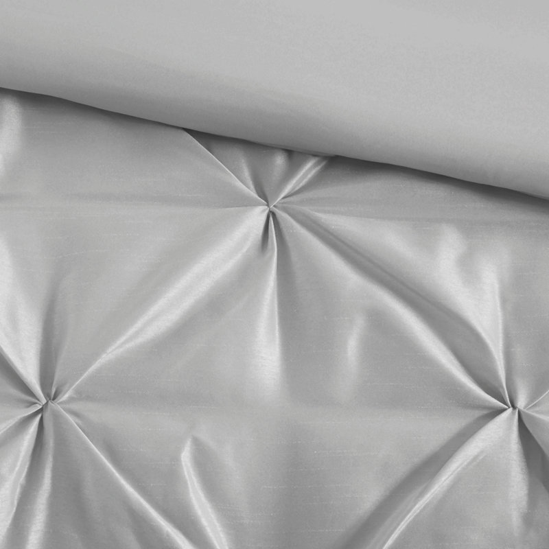 Ensemble d'édredon touffeté 7 pièces grand gris, Gray, Queen Comforter + 6 Additional Pieces