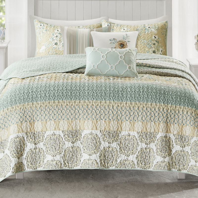 Willa 6 Piece Cotton Quilt Set with Throw Pillows, King/Cal.King Coverlet+2 King Shams+3 Throw Pillow, Green