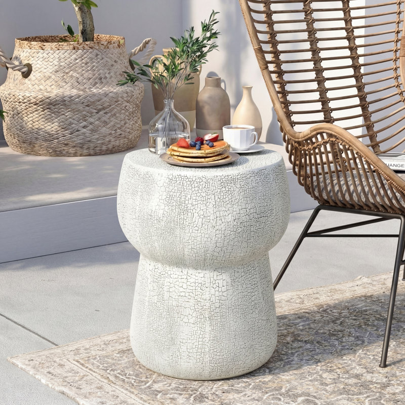 Table d'appoint pour l'extérieur avec processus de fissuration, table basse moderne en béton avec table d'appoint extérieure en forme de tonneau double, tabourets de jardin pour le patio, le jardin, la cour.