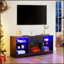 Meuble télé avec foyer électrique avec tablettes en verre, lumières DEL et charge USB, conception en bois moderne pour téléviseurs de 62 po ou moins