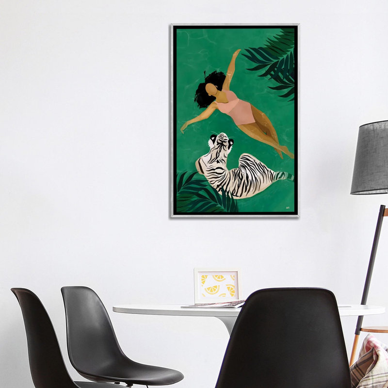 « Drift » par Bria Nicole-impression d’art graphique, Toile avec cadre argenté, Pas de tapis, H 40 po x l 26 po x P 1,5 po
