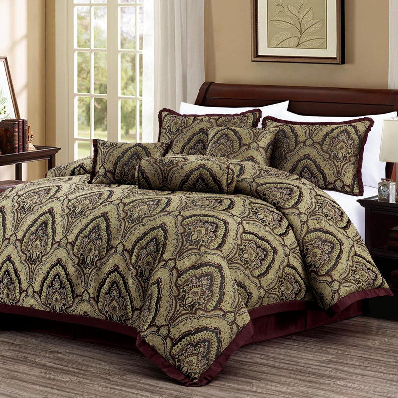 Pierre 7-Piece Medallion Paisley Jacquard Comforter Set, California King Comforter + 2 King Shams, Burgundy