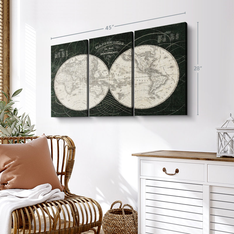 «French World Map Black and White» sur, H 28 po x l 45 po x P 1,25 po