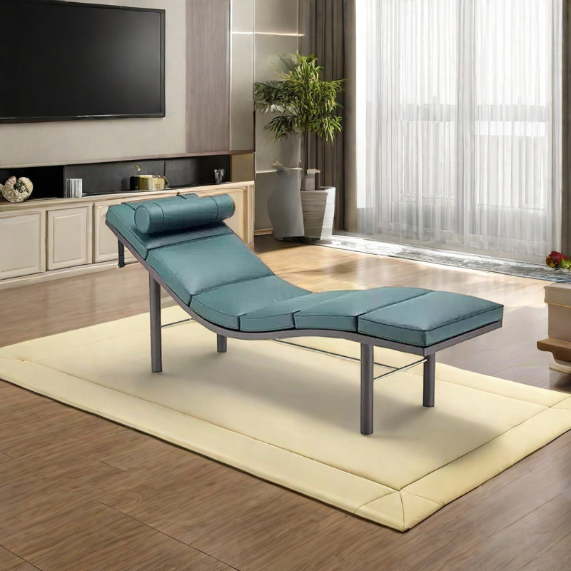 Chaise tendance en bois de frêne