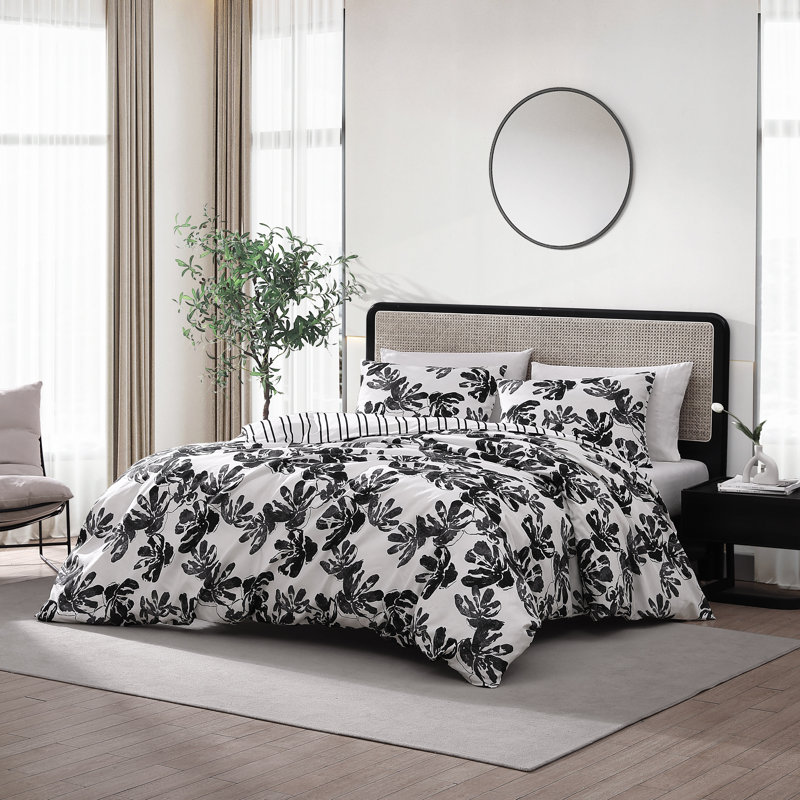 Black and White Floral Microfiber Full/Queen Duvet Cover Set