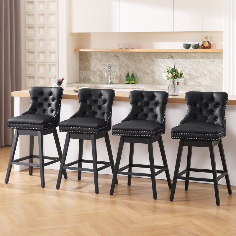Ensemble de 4 tabourets de bar pivotants, tabourets de bar en cuir de polyuréthane avec devant capitonné à boutons et anneau rétractable, tabourets de bar d'une hauteur de 30 po avec pieds en bois massif pour îlot de cuisine ou bar, noir