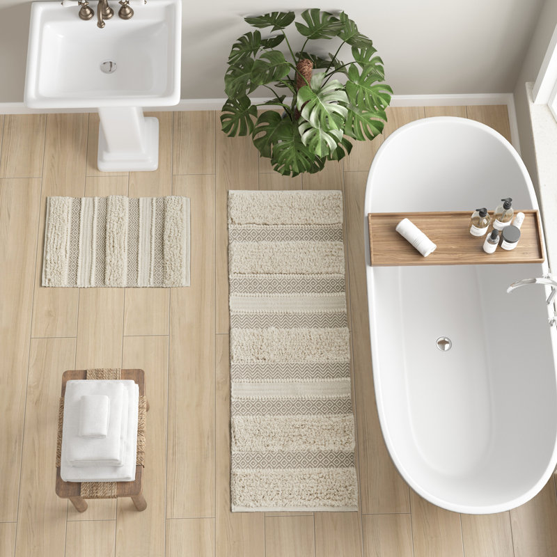 Natural Shaggy Striped Hand-Woven Bathroom Rug 20" x 32"